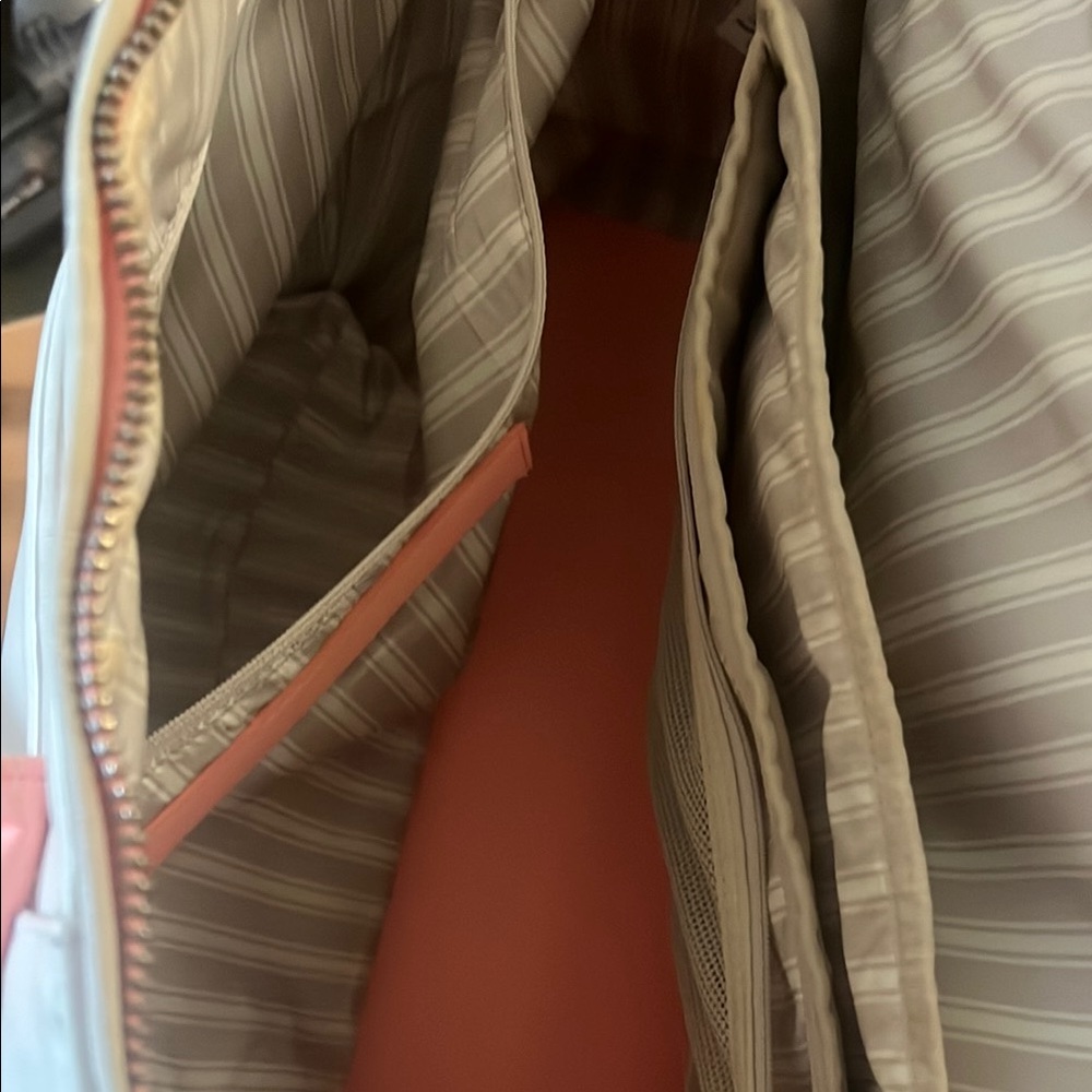 Lululemon Vinyasa To Vino Women's Bag View 4